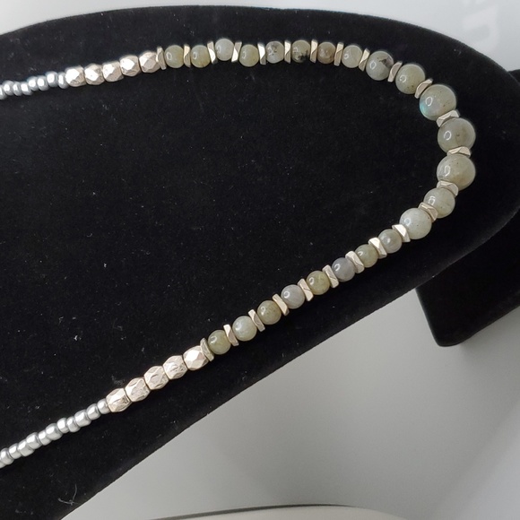 Very long natural bead Banana Republic necklace - Picture 4 of 8